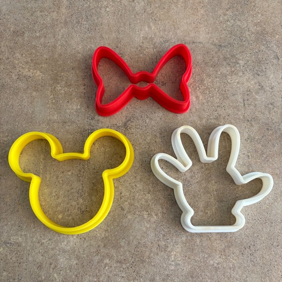 Disney Silicone Pancake/Egg Molds, Mickey Ears and Glove, Minnie Bow Pre-Owned - Picture 1 of 5